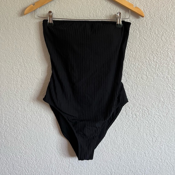 Zara Black One Piece Ribbed Swimsuit - Picture 1 of 5